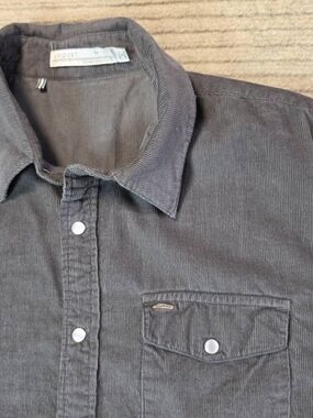 Criquet Shirt Mens Medium, Gray Corduroy Long Sleeve Pearl Snap Front Western